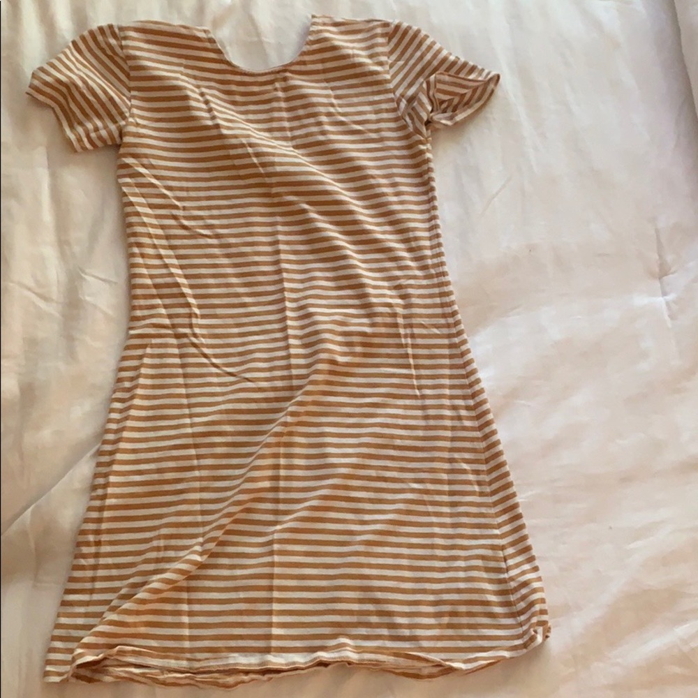 Striped yellow dress!